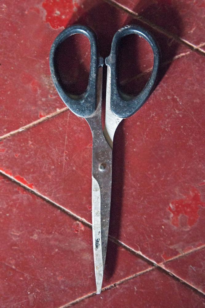 col-sm-4
