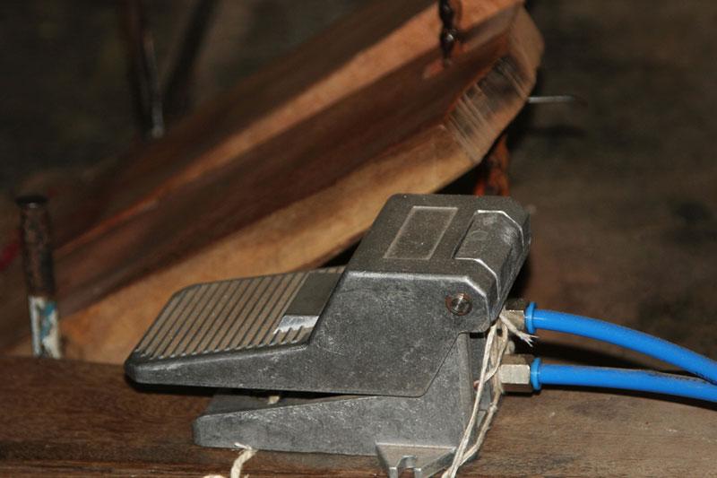 col-sm-4