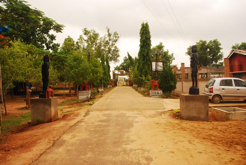 col-sm-4