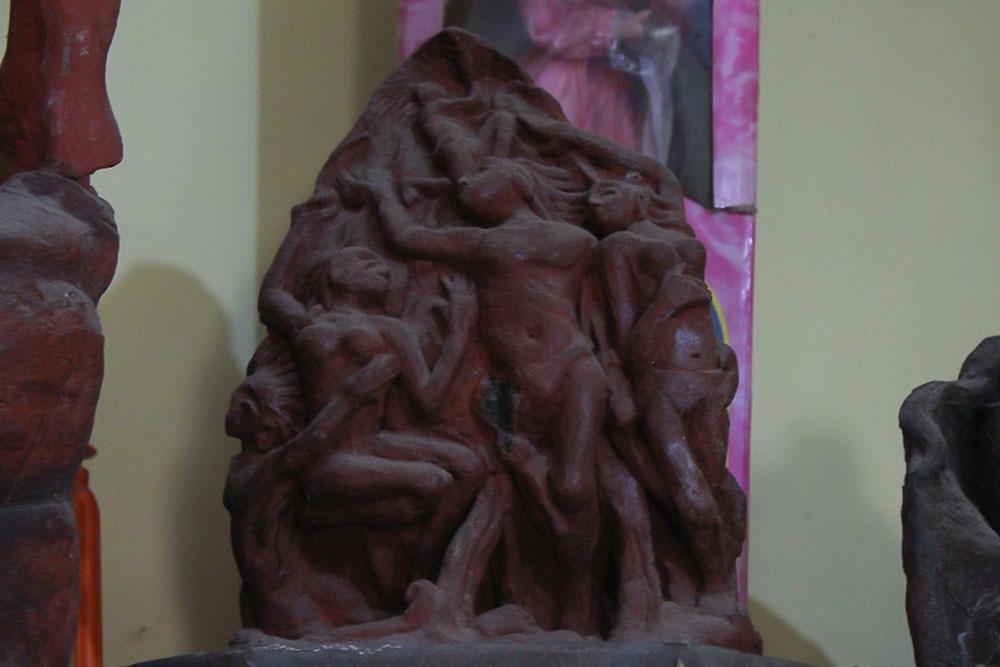 col-sm-4