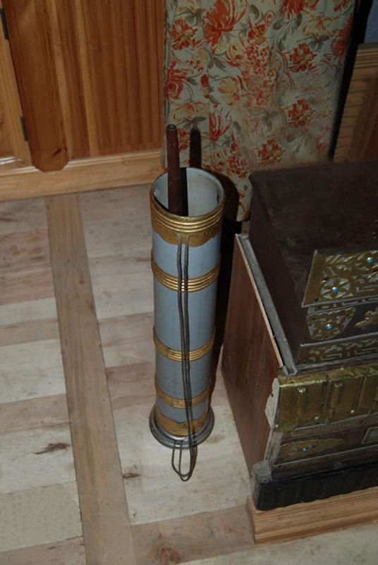 col-sm-4